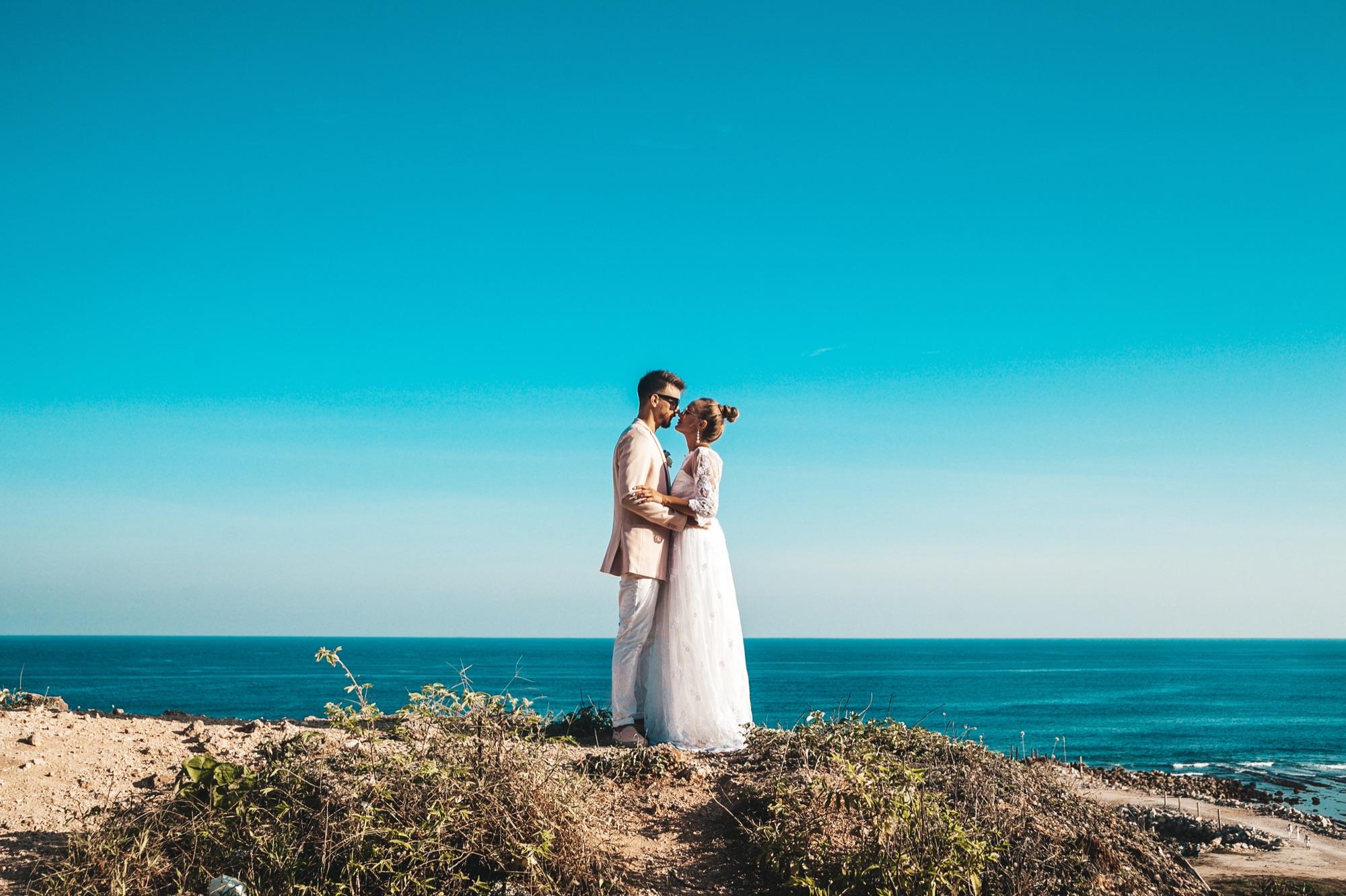Engagements photo 2 in Armenia, romantic beach celebration | Salooote