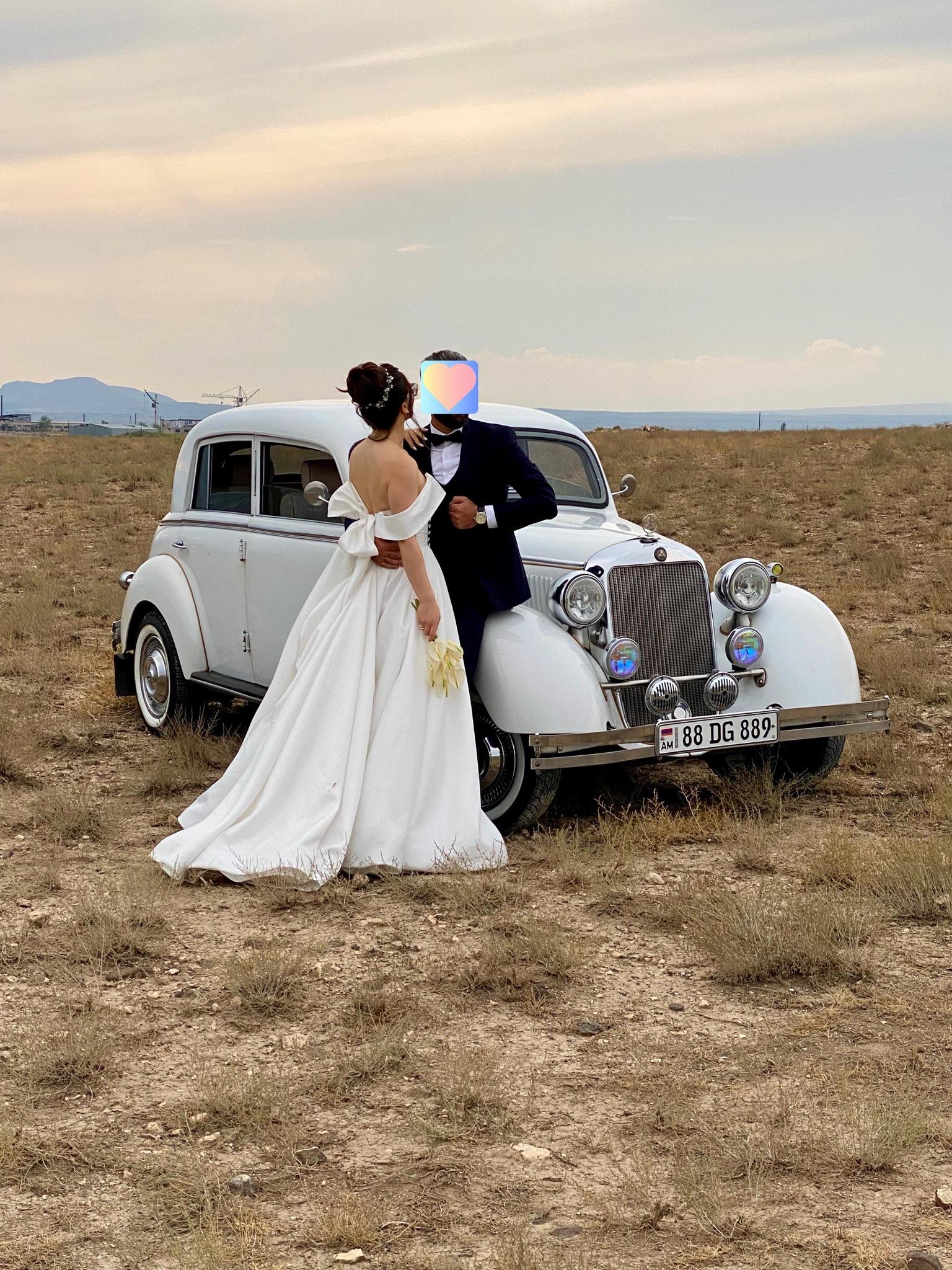 Retro Cars Rent